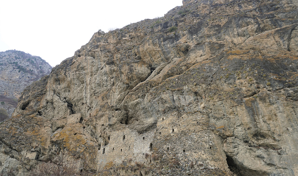 Скальная крепость Дзивгис